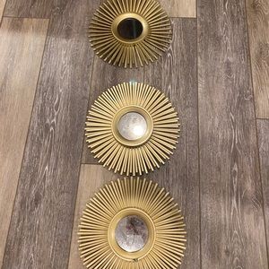 3 Gold Mirror Sun Decorations